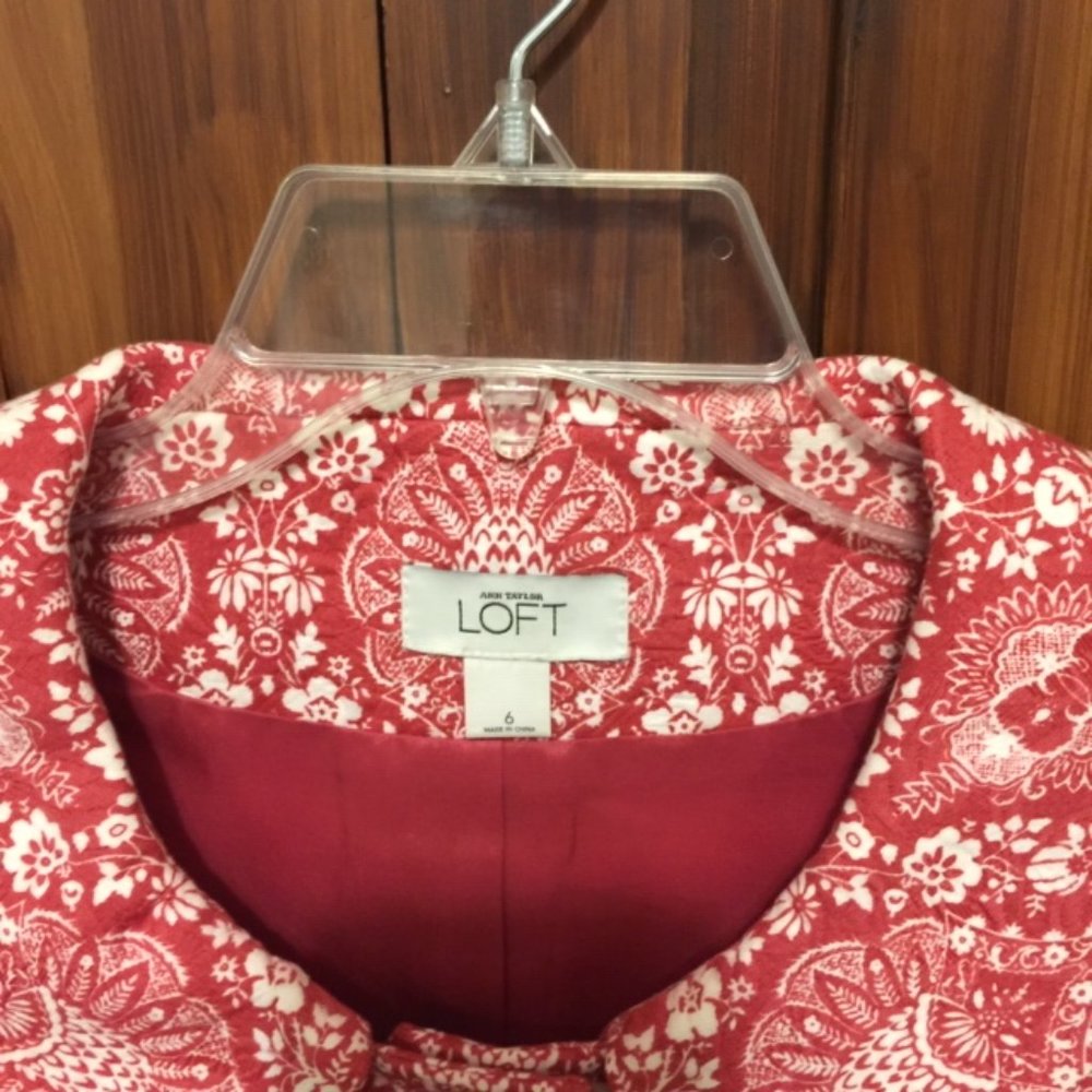 Loft Jacket - Picture 2 of 4